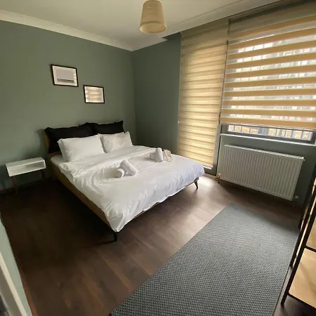 1005 Spacious 3 1 And Close To Consulates * アンカラ
